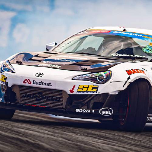 the japspeed toyota going around track